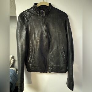 Women’s 100% Leather Jacket